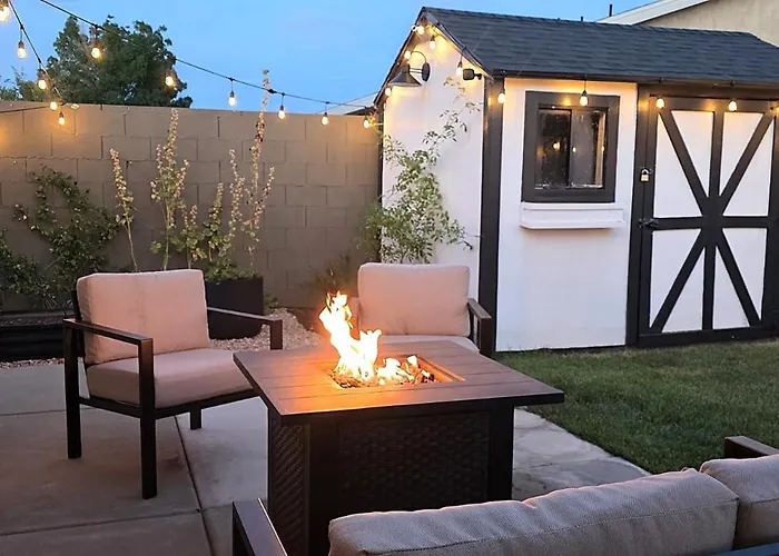 Hot Tub, Game Room, Coffee Bar, Fire Pit, Pancakes